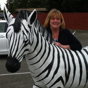 Meet your Posher, Laurie